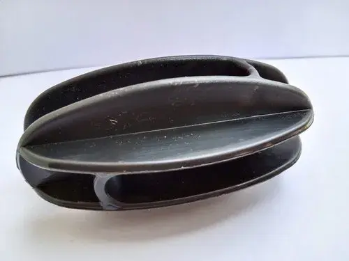 PC Oval End Plastic Electrical Insulator